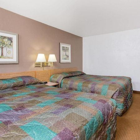 Super 8 By Wyndham Lacey Olympia Area Extérieur photo