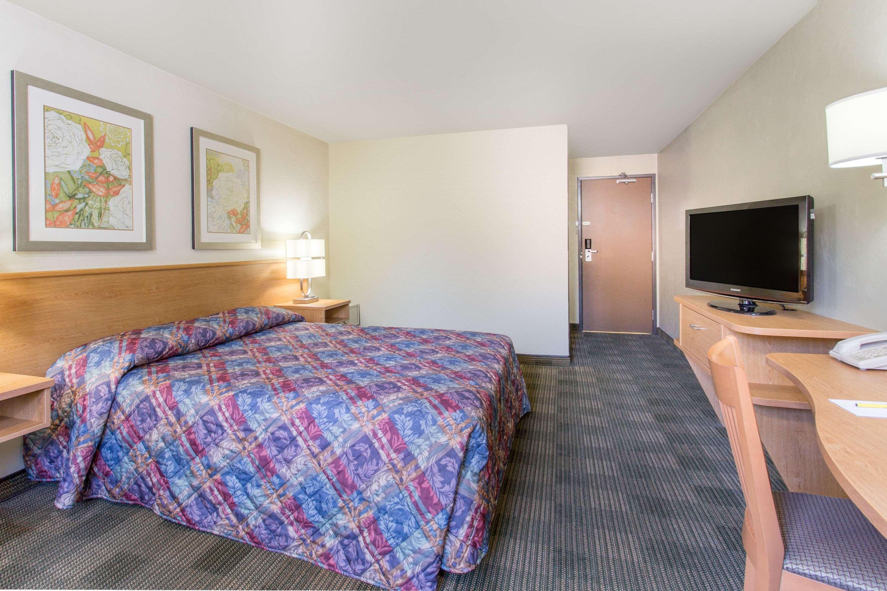Super 8 By Wyndham Lacey Olympia Area Extérieur photo