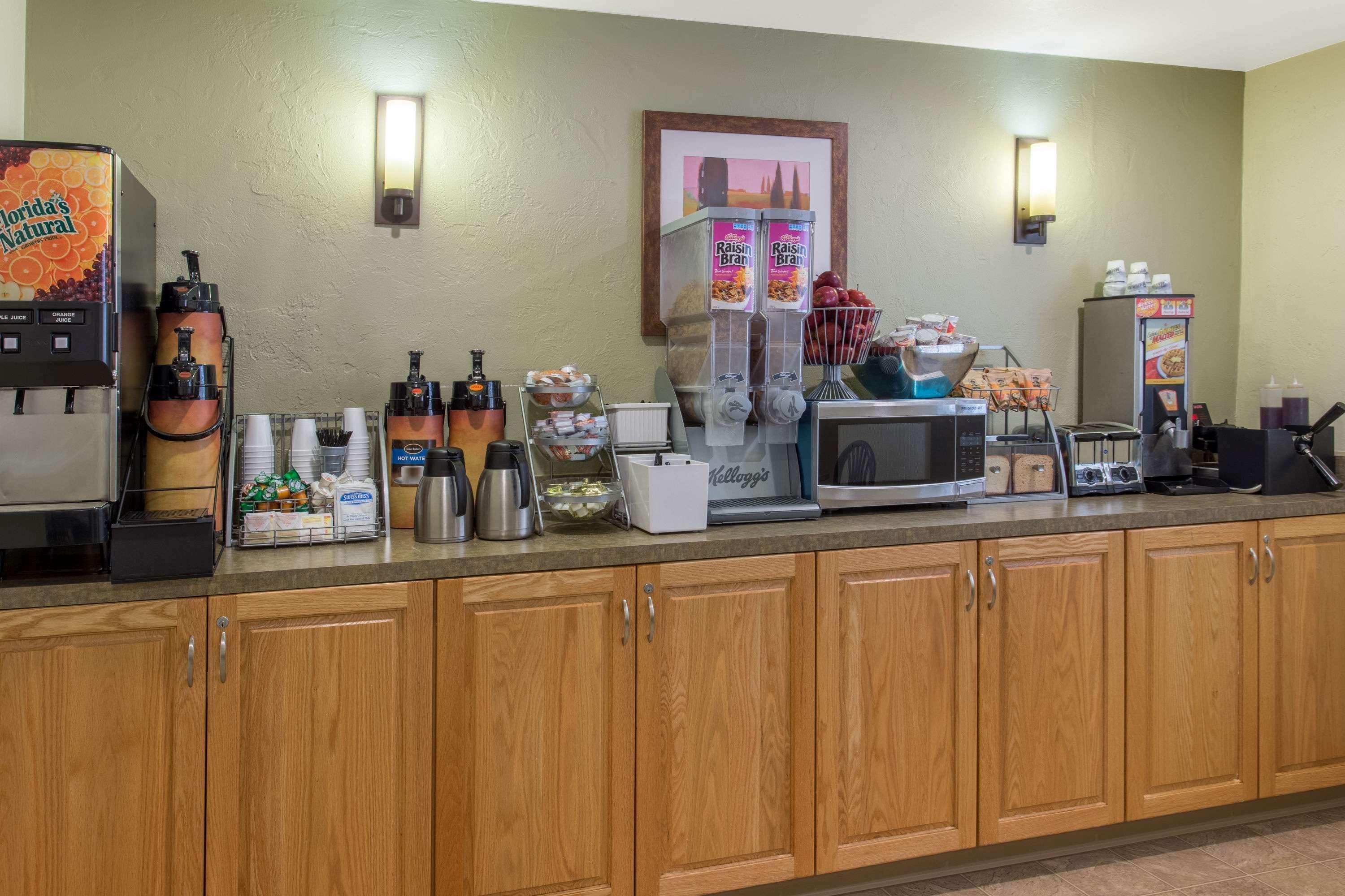 Super 8 By Wyndham Lacey Olympia Area Extérieur photo