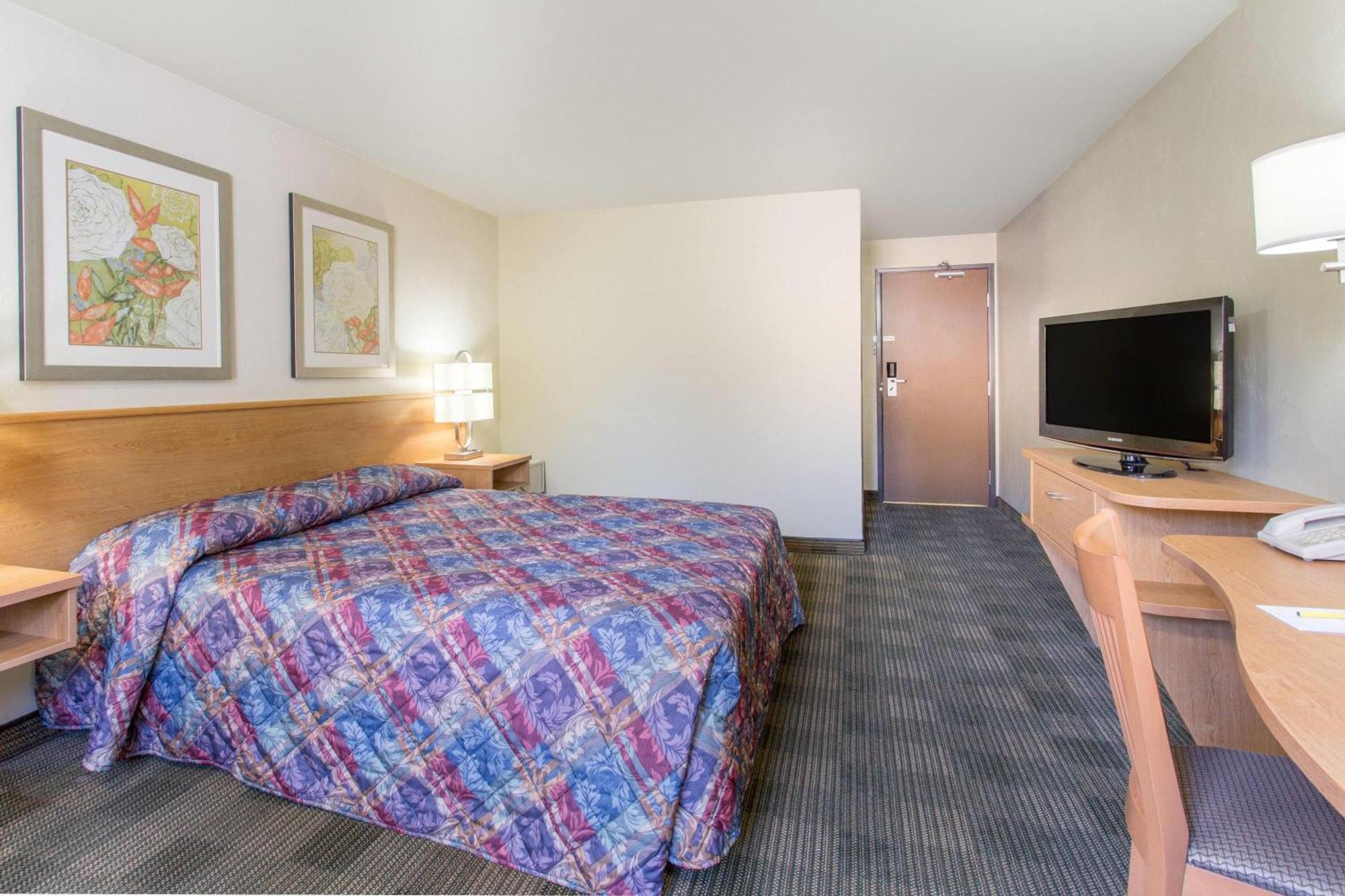 Super 8 By Wyndham Lacey Olympia Area Extérieur photo