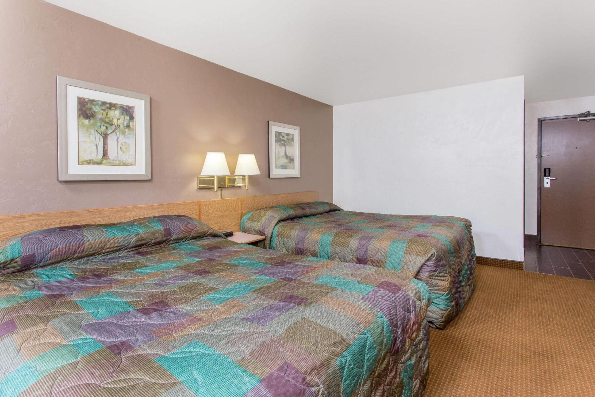 Super 8 By Wyndham Lacey Olympia Area Extérieur photo