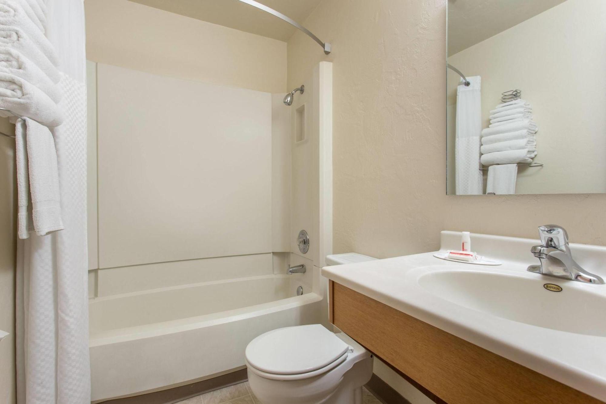 Super 8 By Wyndham Lacey Olympia Area Extérieur photo