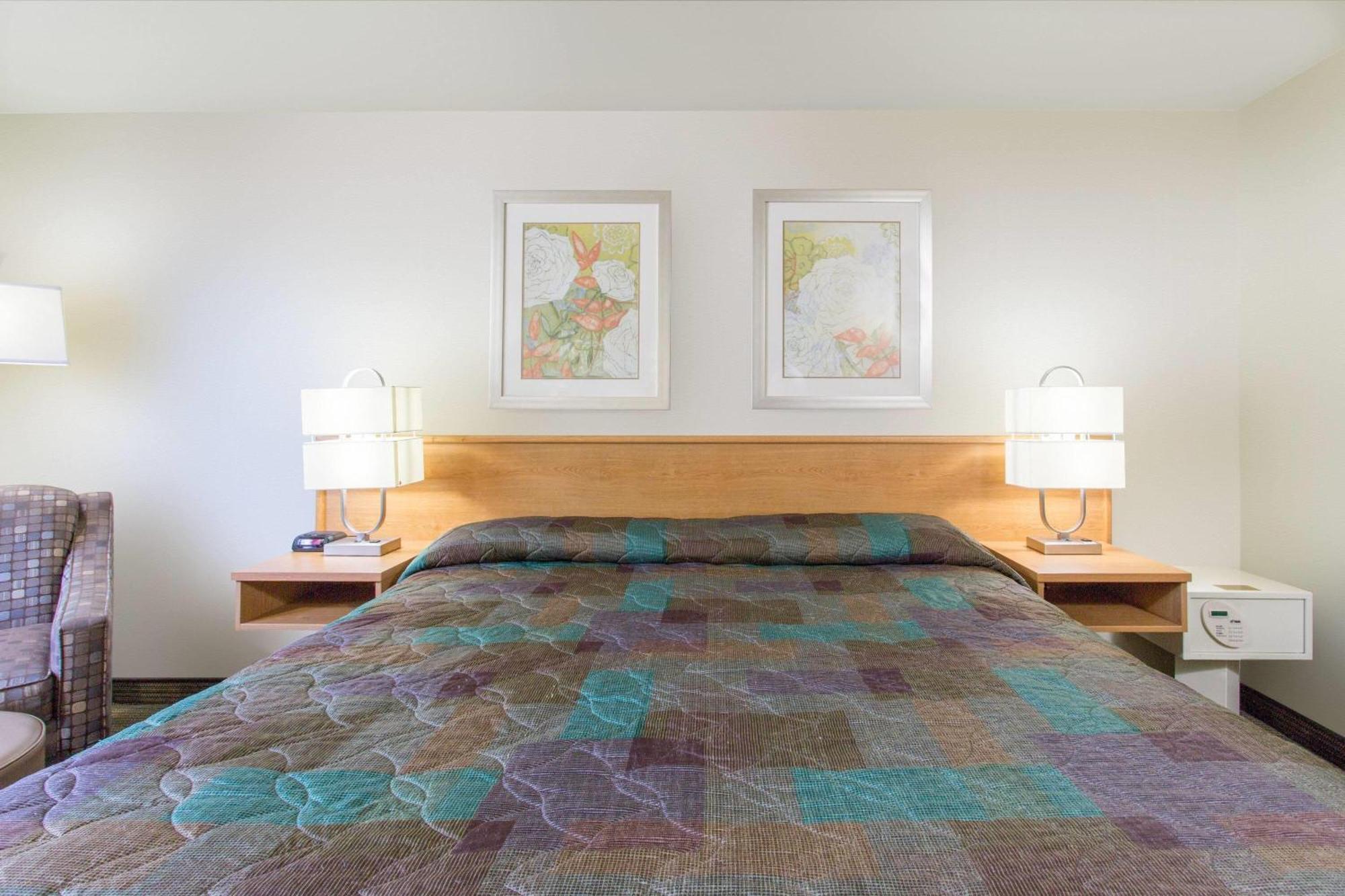 Super 8 By Wyndham Lacey Olympia Area Extérieur photo