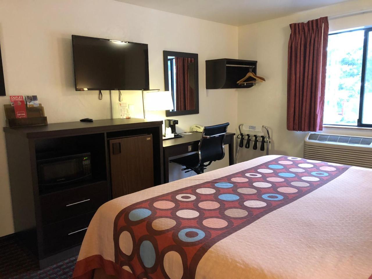 Super 8 By Wyndham Lacey Olympia Area Extérieur photo